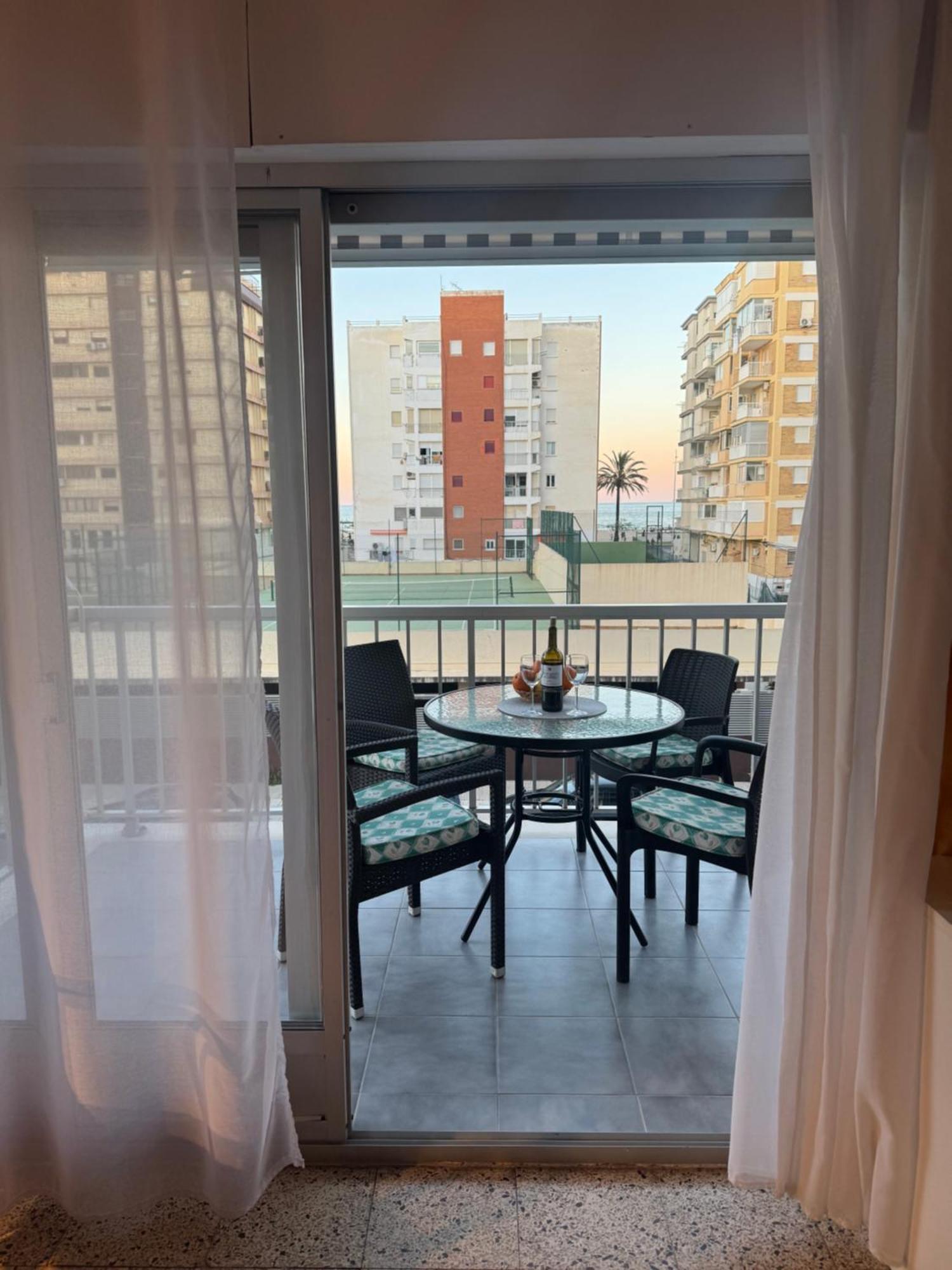Lovely Family Apartment 2 Min. From The Beach Playa de Gandia エクステリア 写真